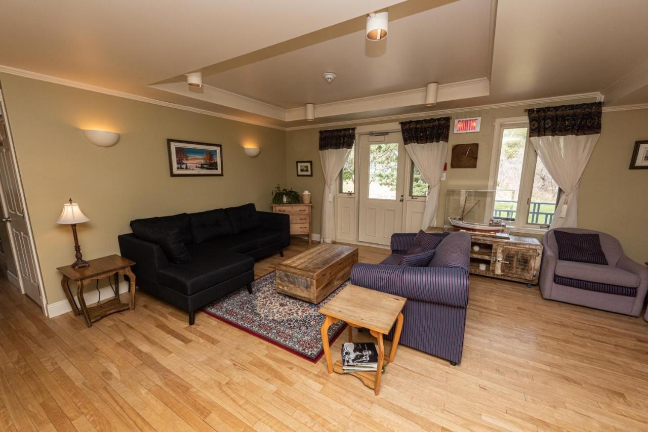 Auberge Beausejour Les Eboulements Luaran gambar