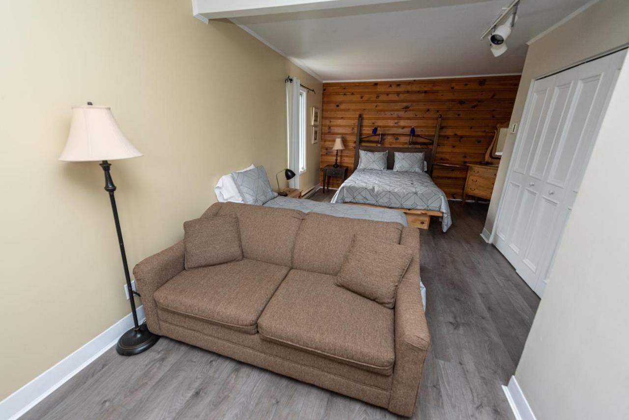 Auberge Beausejour Les Eboulements Luaran gambar