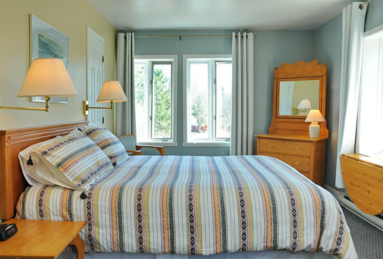 Auberge Beausejour Les Eboulements Luaran gambar